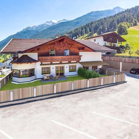 Cosy Apartment In Neustift In The Stubaital Neustift im Stubaital Exteriör bild